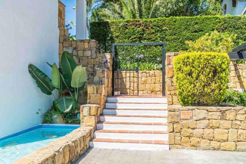 Luxury Apartamento En Rio Real Marbella Exteriér fotografie
